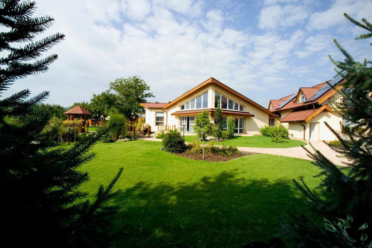 Vila Valča Εξωτερικό φωτογραφία