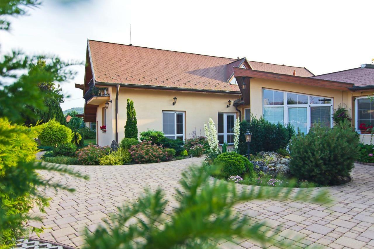 Vila Valča Εξωτερικό φωτογραφία